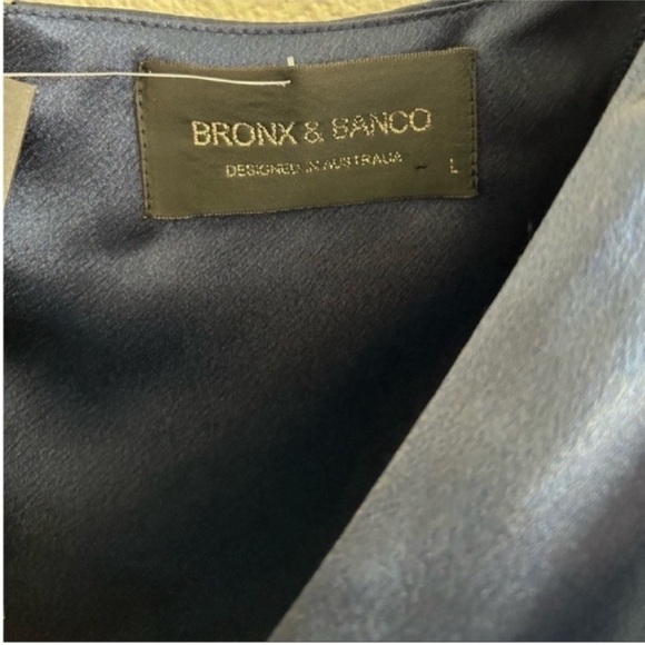 Bronx and Banco Jana Puff Sleeve Heart Mini Dress NWT - Picture 7 of 9